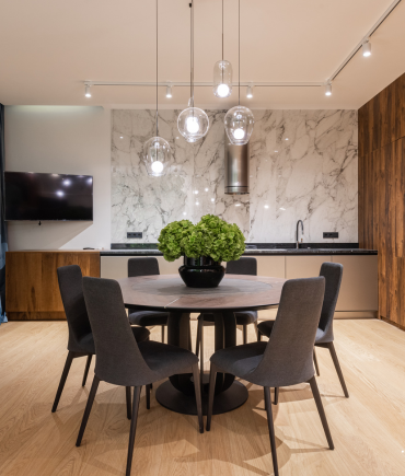 Custom Dining Tables Service