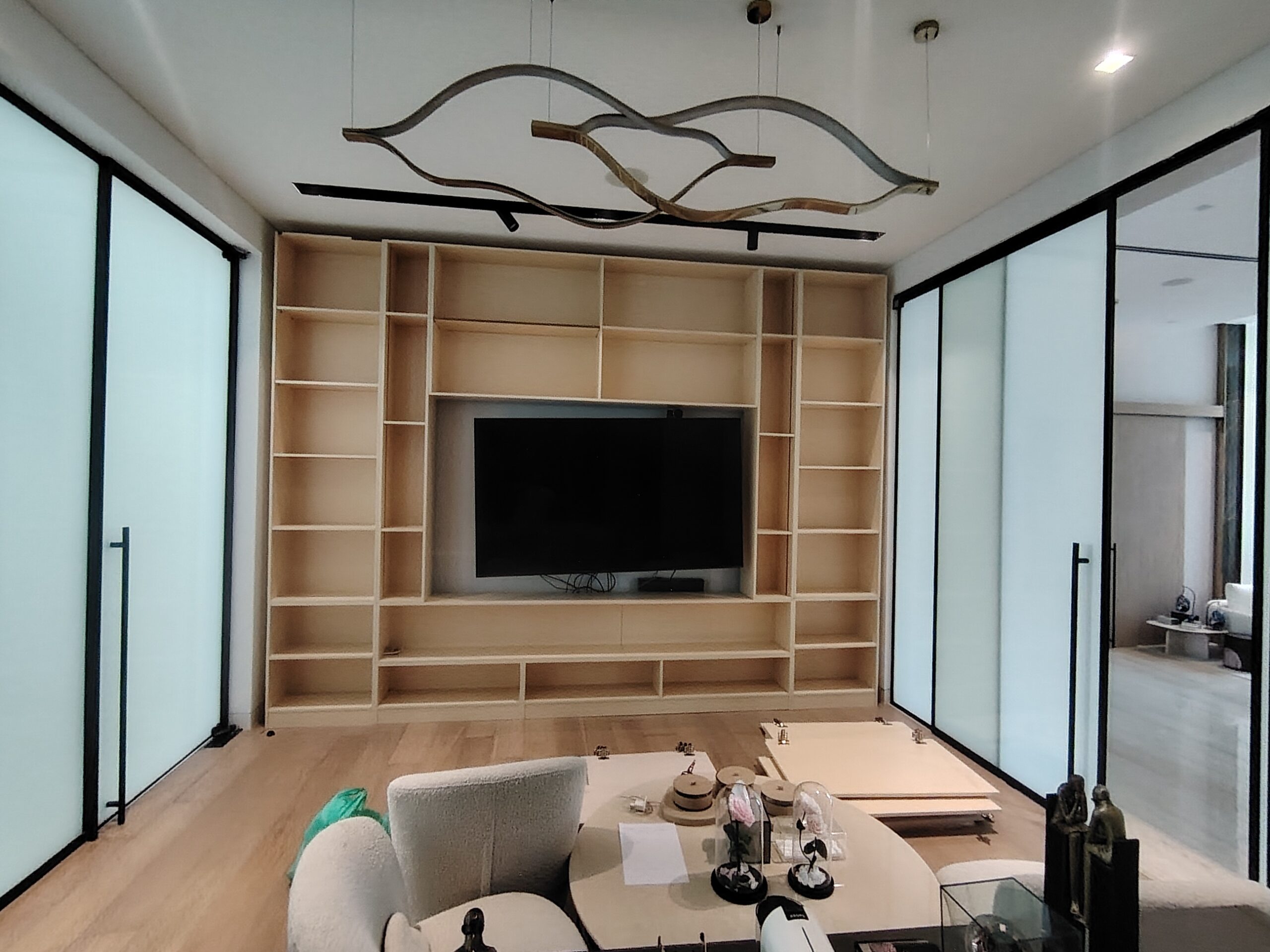 Handyman carpenter repairing wooden furniture in Dubai
